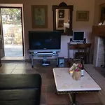 Дом отдыха Kastel Zrnovo