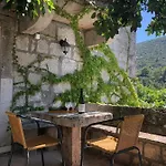 Kastel Zrnovo