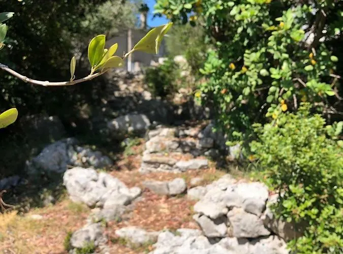 Kastel Casa vacanze Zrnovo