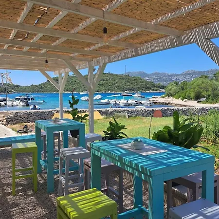 Holiday home Kastel Zrnovo