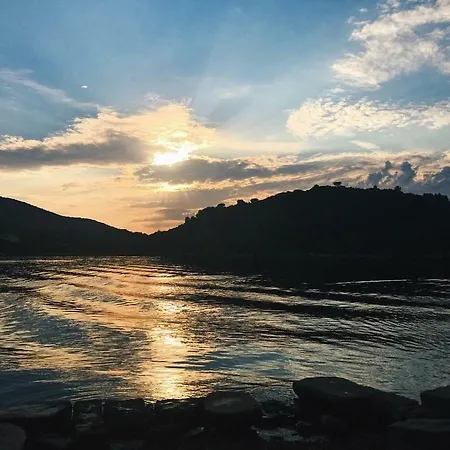 Kastel * Zrnovo